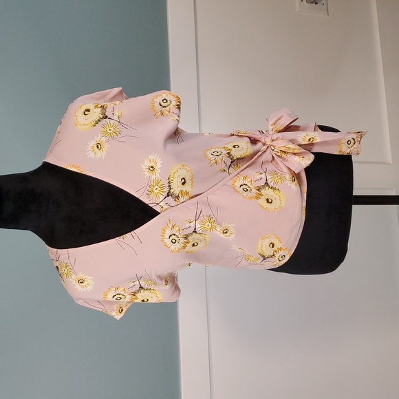Madewell Blush Pink Floral Wrap Top XS - Picture 2 of 12
